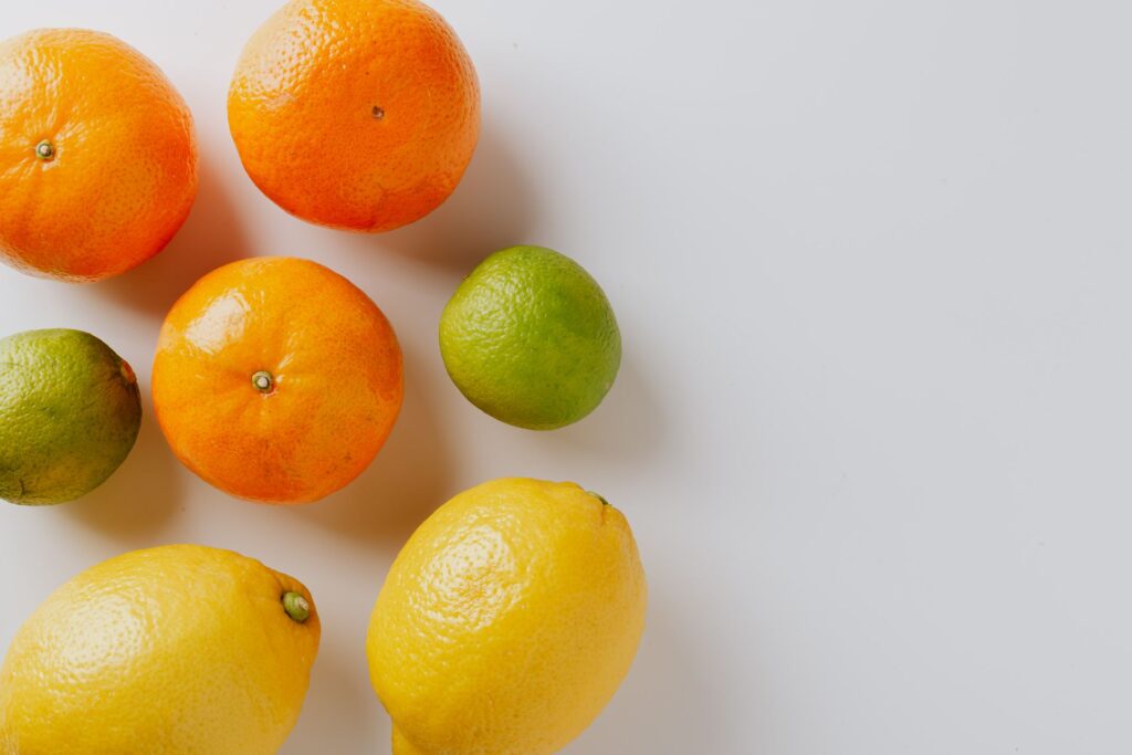 Portakal, mandalina, limon ve misket limonu - bağışıklık için C vitamini kaynakları